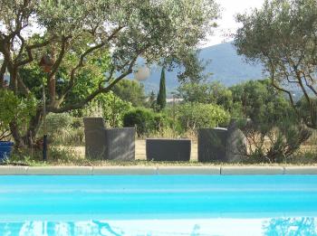 Gîte avec piscine pour 2 personnes à Lourmarin
