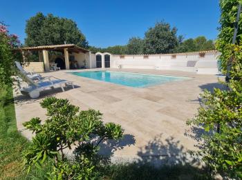 La Petite Maison et sa piscine