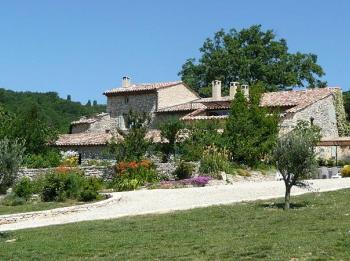 Gite de charme avec piscine en Luberon (Provence)