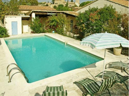 Maison de vacances avec piscine pour 6 personnes à Maubec dans le Luberon