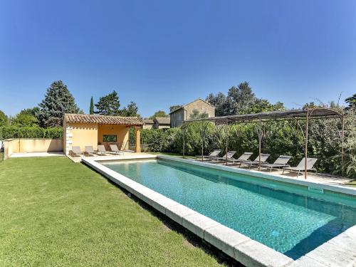 Grande maison (max 15 pers) de vacances climatisée, piscine chauffée clôturé, en campagne au calme