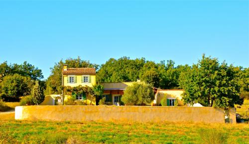 Location en Luberon avec piscine