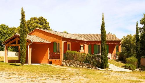 Villa de vacances avec piscine dans les ocres du Luberon