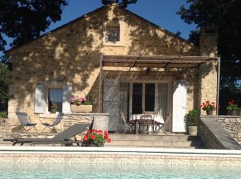 Maison de campagne classée *** avec piscine (chauffée) en Luberon