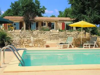 Gite rural piscine - Pierrerue - Gite Tournesol - Luberon Provence